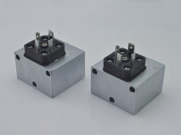DS3049 Double Beased Solenolds